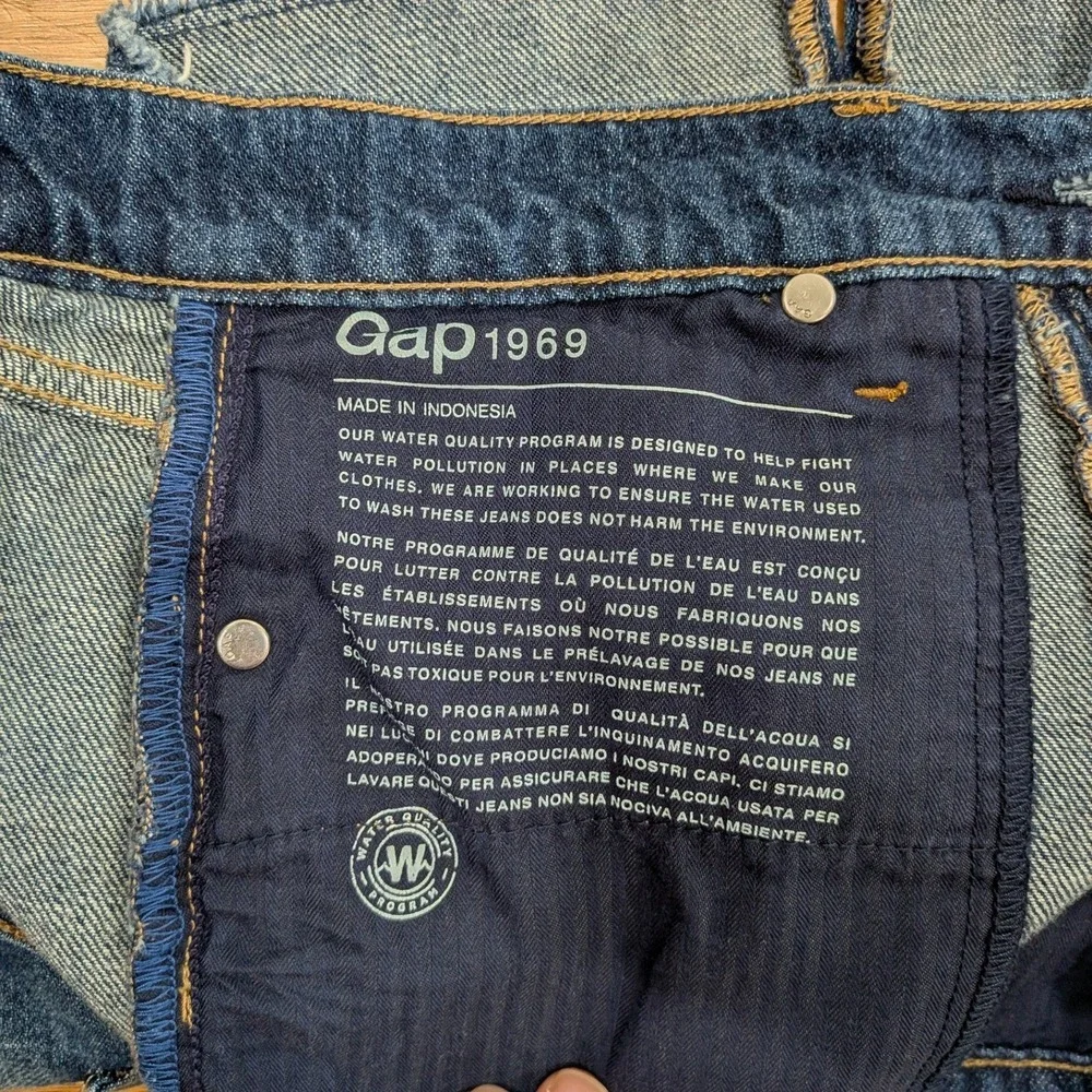 Gap 1969 Women's Denim Shorts Size 26 Medium Wash‎ Distressed Y2K Festival Boho